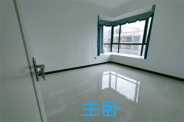 虎门 《招商学府二期 》1梯4户厚街【 滨海壹号】首付3成,